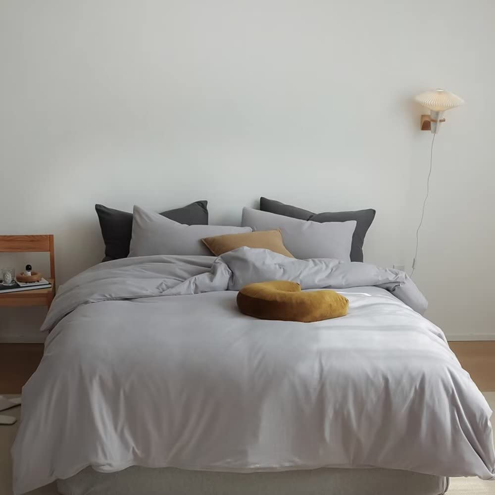 White Queen Comforter Set - Soft & Luxurious -9