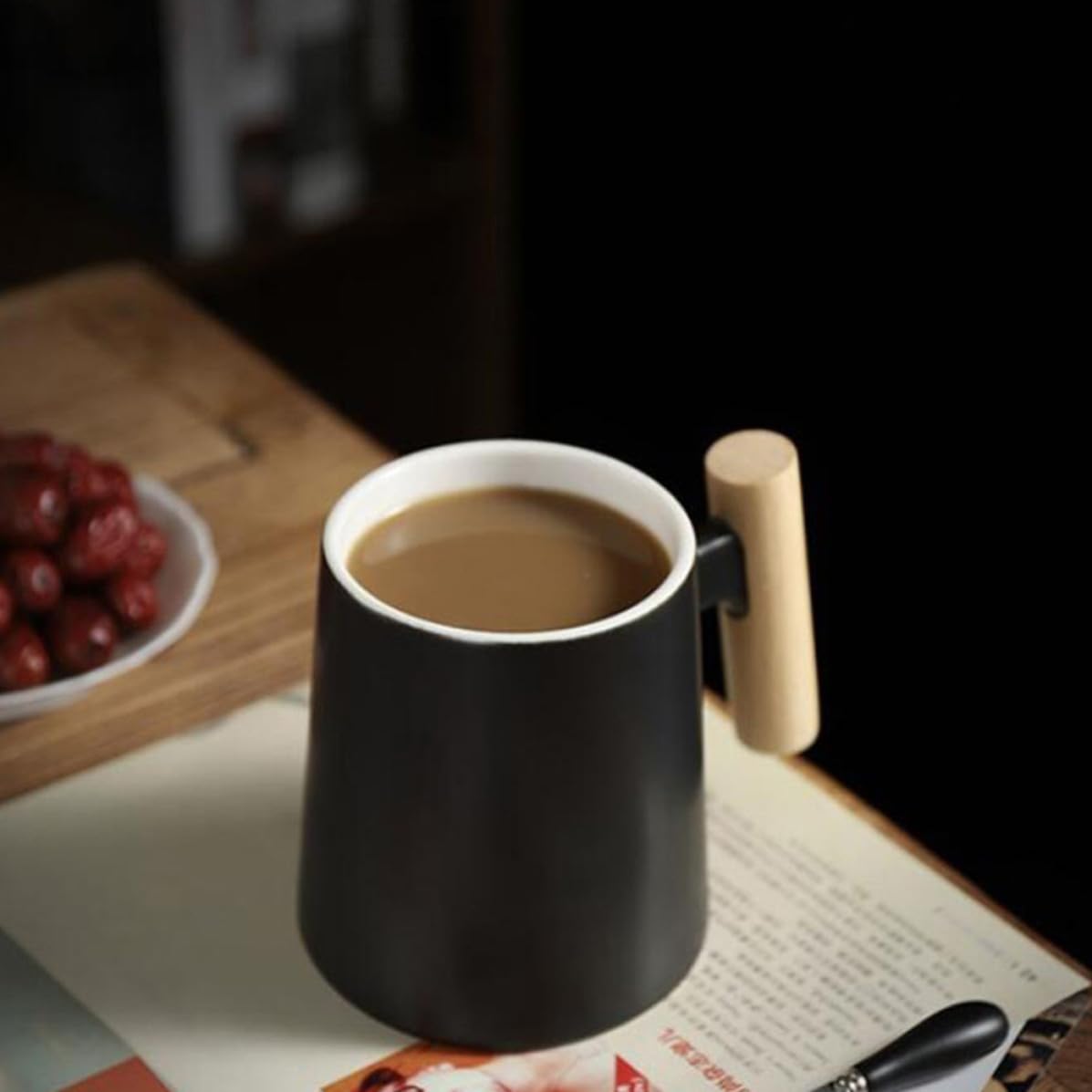 Holibanna Set 2 Tazze Colazione in Ceramica con Coperchio in Legno e Cucchiaino, Design Semplice e Lavorazione Fine, per Caffè e Bevande Calde