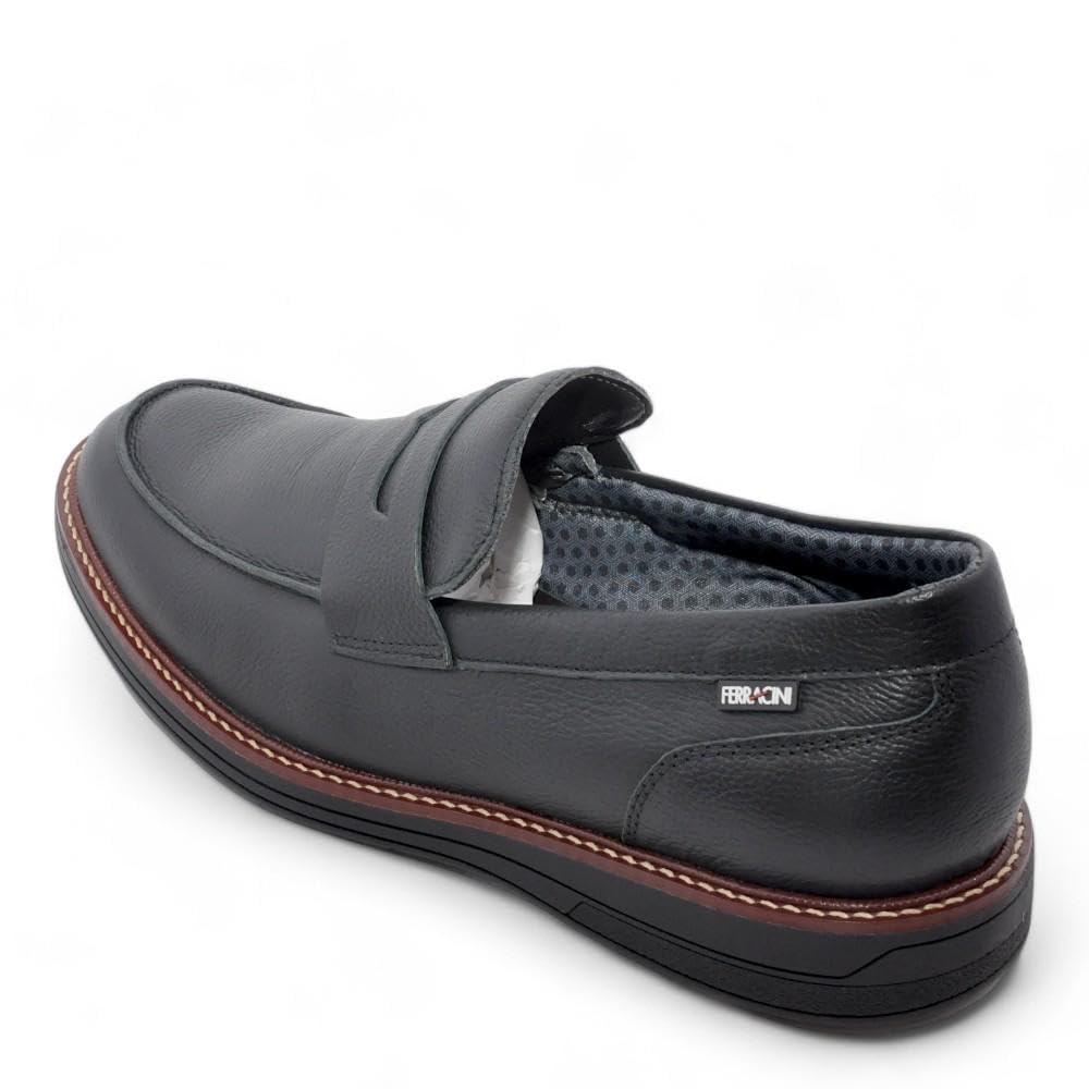 Sapato Ferracini Mocassim Kingston Masculino 6154-675H Preto em promoção! Veja a oferta e mais achadinhos de Sapatos 3 Hoje é o melhor dia para comprar Sapato Ferracini Mocassim Kingston Masculino 6154-675H Preto com aquele preço maroto! Promoção! Aproveite a oferta! 3