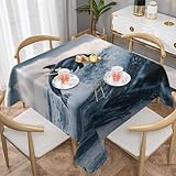 Structure des accessoires : comprend une nappe carrée de 137,2 x 137,2 cm ou une nappe carrée de 152,4 x 152,4 cm. Lavage à la main ou en machine à température ambiante, ne pas utiliser d'eau de Javel, ne pas exposer au soleil et repasser à basse température