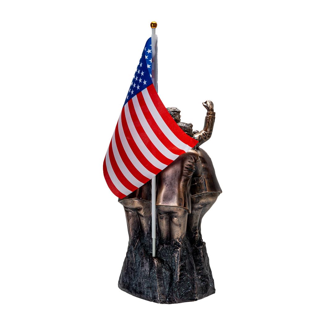 Pacific Giftware Trump Fight, Kunstharz-Figur, detailreich, Bronze-Finish, zeigt ikonischen Moment, Sammlerstück mit amerikanischer Flagge, patriotische Trump-Statue für Heimdekoration und Geschenk