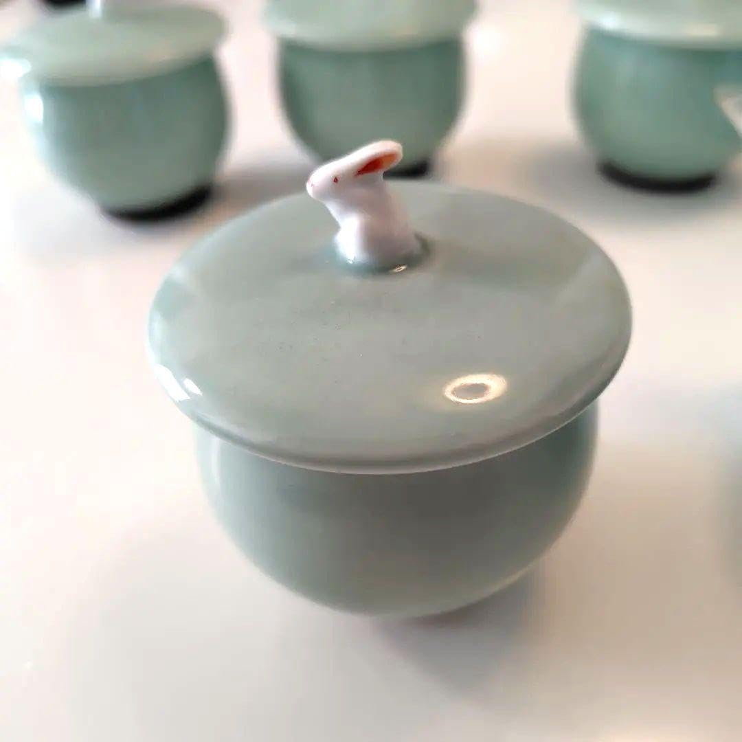 Amazon.co.jp: 深川製磁 百年庵 笹青磁 うさぎ 急須 煎茶碗 4客 茶器