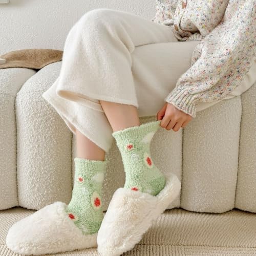 5 Pairs Women’s Fuzzy Winter Socks Cute core Fruit Plush Coral Fleece Sock Aesthetic Thick Warm Sleep House Clothes3