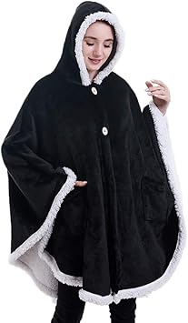 Amazon Co Jp フード付きブランケットポンチョ 子供と大人のためのハンドポケット付きの快適なシェルパフリーススローケープウェアラブルブランケットラップ Womansギフト 黒 ホーム キッチン Amazon Co Jp フード付きブランケットポンチョ 子供と大人のためのハンドポケット付きの快適なシェルパフリーススローケープウェアラブルブランケットラップ Womansギフト 黒 ホーム キッチン