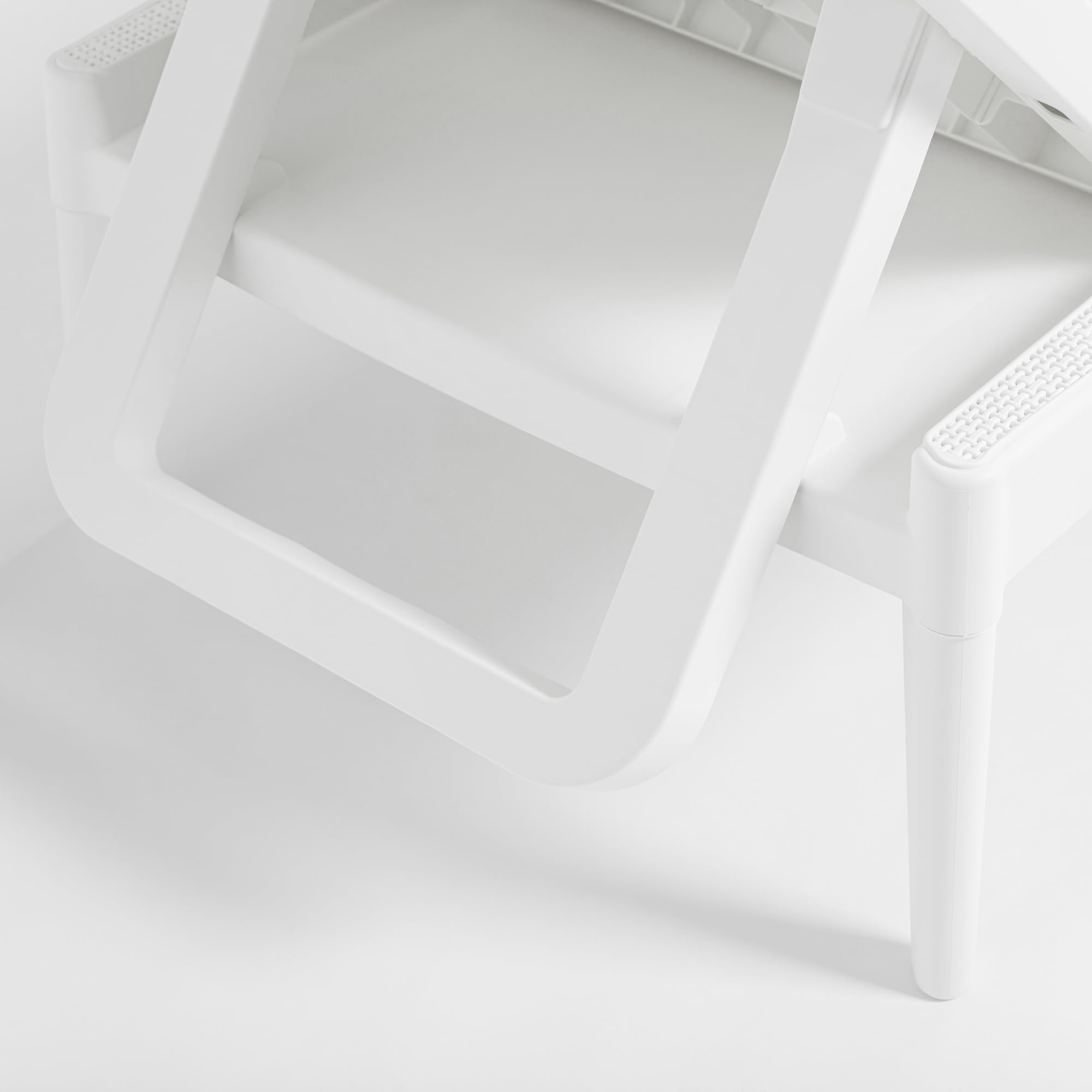 Toomax Sirolo tumbona de tomar el sol color blanco efecto ratán, tumbona de jardín en plástico resistente anti-UV 60x186x29h cm, con respaldo ajustable, para exteriores, terraza y piscina