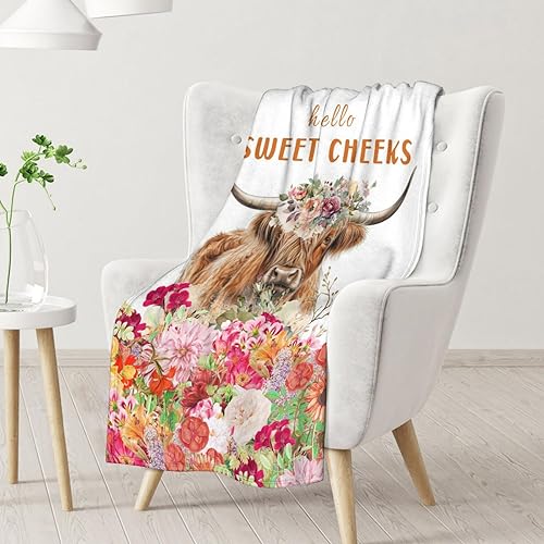 Mercuryelf Highland Cow Throw Blanket - Soft, Fuzzy & Warm - 60x80 Inches Flannel Blankets for Bed, Couch - White Novelty Throws Gift for Women, Men