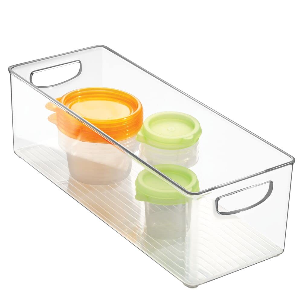 mDesign 2er-Set Aufbewahrungsbox mit Griffen – praktische Kühlschrankbox zur Lebensmittelaufbewahrung – Ablage aus BPA-freiem Kunststoff für den Küchen- oder Kühlschrank – durchsichtig