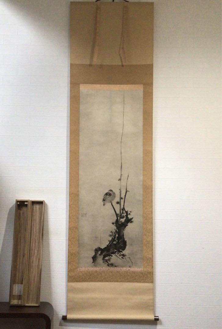 Amazon.co.jp: J685 掛軸 宮本武蔵 紅梅鳩図 共箱 印刷工芸品 画賛