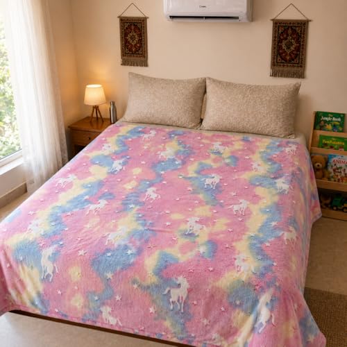 Image of Famyo Queen Size Glow in The Dark Blanket for Kids - Unicorn | 200x152 cm, 0-15 Years | Soft Flannel Fleece Throw | Cozy & Warm All-Season Glow Blanket | Ideal Gift for Boys & Girls (Pink)