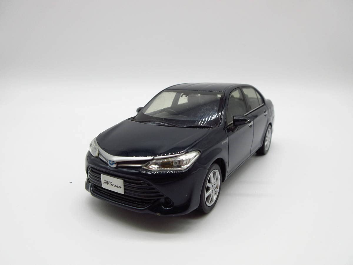 Amazon.co.jp: 1/30 トヨタ カラーサンプル 新型カローラ