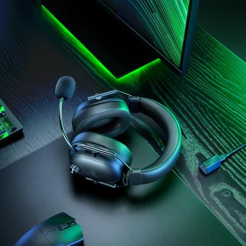 Razer BlackShark V2 HyperSpeed - PC Kablosuz Ultra Hafif E-Spor Kulaklık (280 g, HyperClear Süper Geniş Bant Mik, TriForce Titanium 50 mm Sürücü) Siyah - Görsel 14