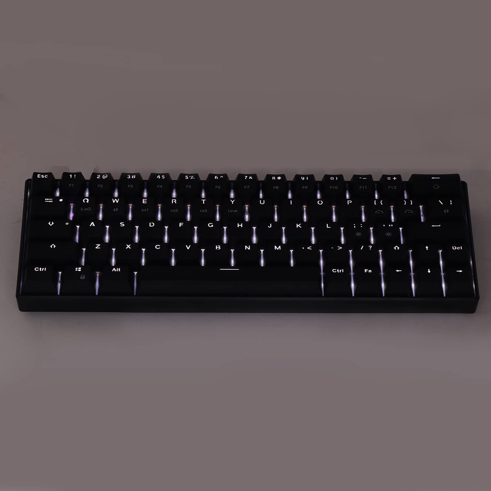 Septpenta Clavier Mécanique, Prend en Charge Le sans Fil 2.4G, BT 3.0 5.0, Connexion Filaire de Type C en Trois Modes, Design Ergonomique, Clavier 64 Touches pour Game Office(Arbre Noir)