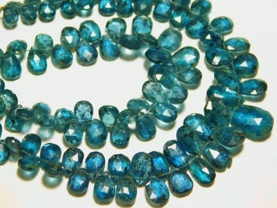 Kyanite bleue moss briolette LKBEADS fil perles pierres précieuses taillées poire