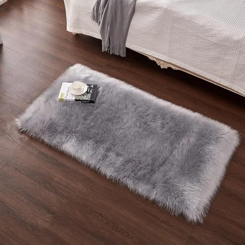 Piel de Imitación, Artificial Alfombra, excelente Piel sintética de Calidad Alfombra de Lana ，Adecuado para salón Dormitorio baño sofá Silla cojín (Gris, 70 x 135 cm)