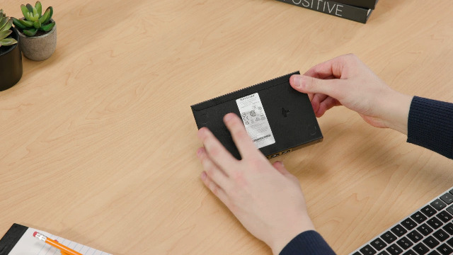 Amazon.com: NETGEAR 5-Port PoE Gigabit Ethernet Unmanaged
