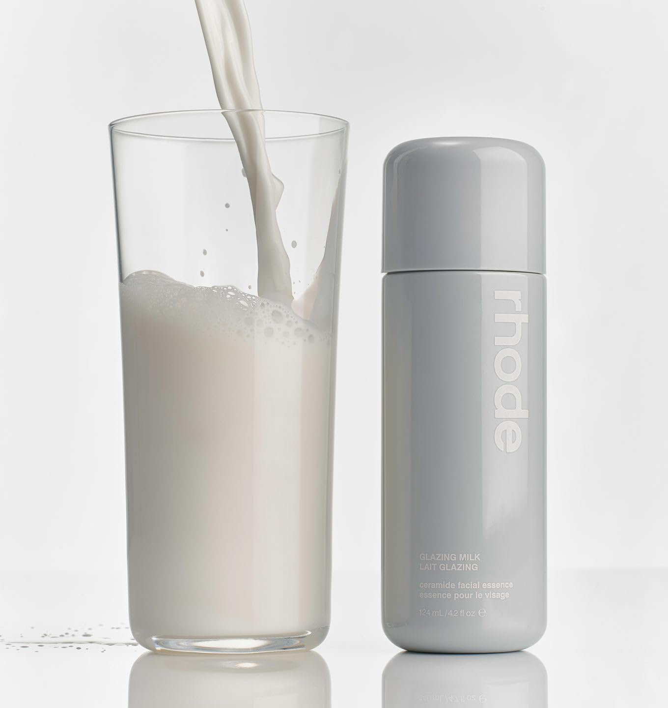 Rhode Glazing Milk, Feuchtigkeitspflege, Pflegende Lotion für Strahlende Haut 4.2 oz.