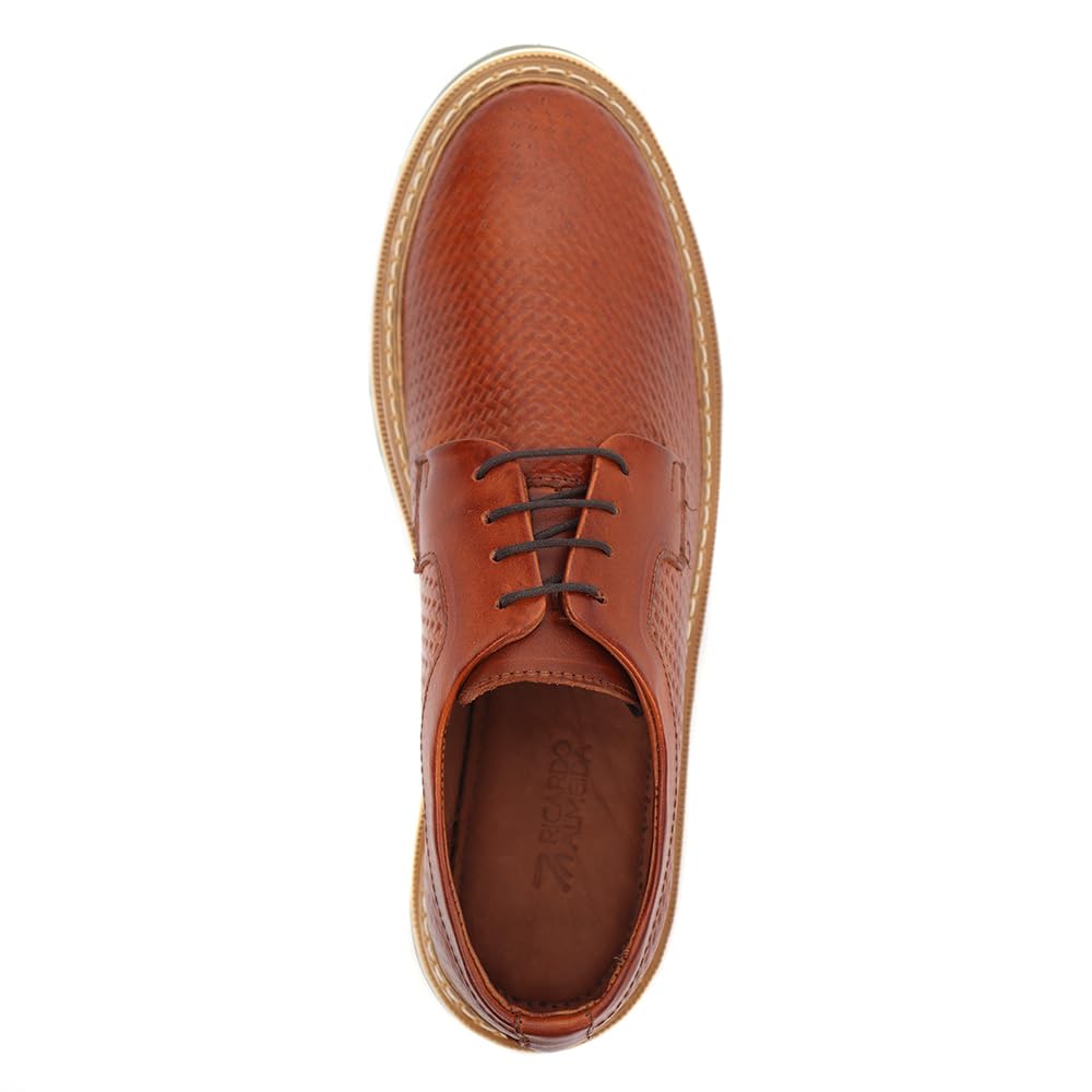 Sapato de Couro Oxford Masculino Derby Tratorado Premium em promoção! Veja a oferta e mais achadinhos de Sapatos 5 Hoje é o melhor dia para comprar Sapato de Couro Oxford Masculino Derby Tratorado Premium com aquele preço maroto! Promoção! Aproveite a oferta! 5