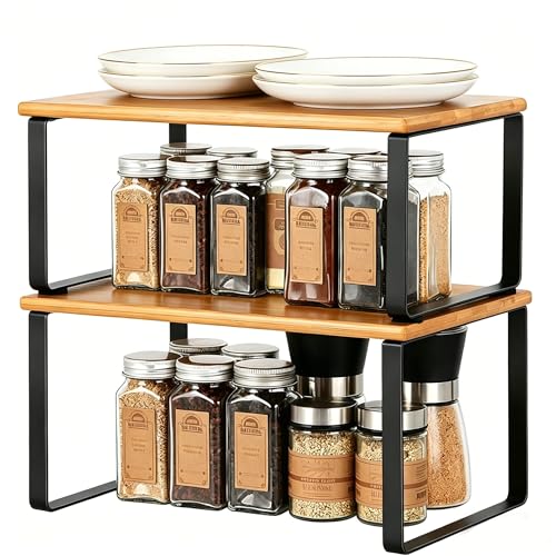 UOMIO - Juego de 2 estantes de cocina de bambú para especias, organizador apilable y ampliable para armario de cocina, estante de cocina con tablero de bambú y marco de metal negro