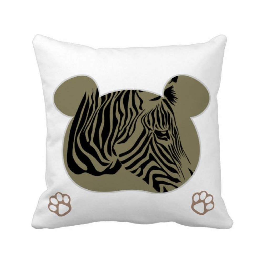 Housse de coussin ours marron pour rendre un salon plus chaleureux