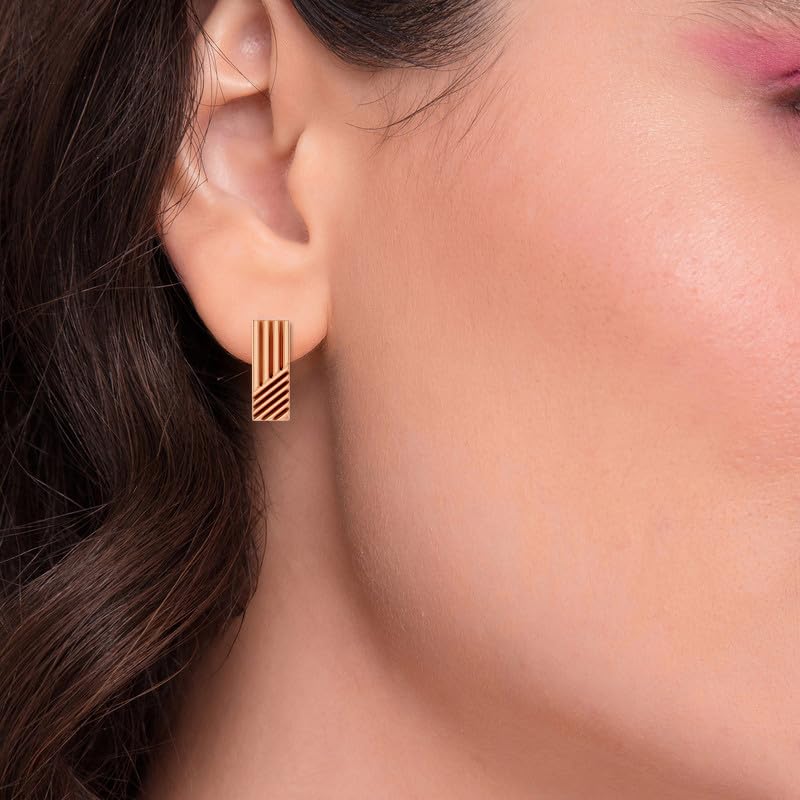 Image of KISNA 9KT / 14KT / 18KT Yellow Gold Millie Linear Earring For Women