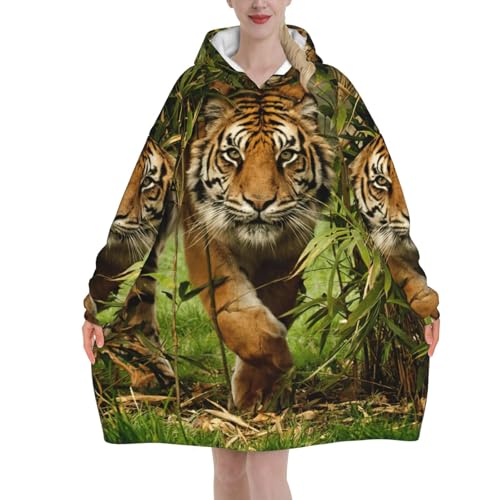 Couverture à capuche en flanelle tigre pour vos soirées cocooning à la maison