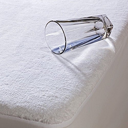 AMBERLINNEN LTD Terry Towel Waterproof Mattress Protector (Double (135 x 190 + 30 cm depth))
