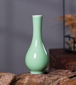 青花瓷瓶2個 TWO BLUE AND WHITE KENDI LATE MING DYNASTY | 晚明青花花卉紋