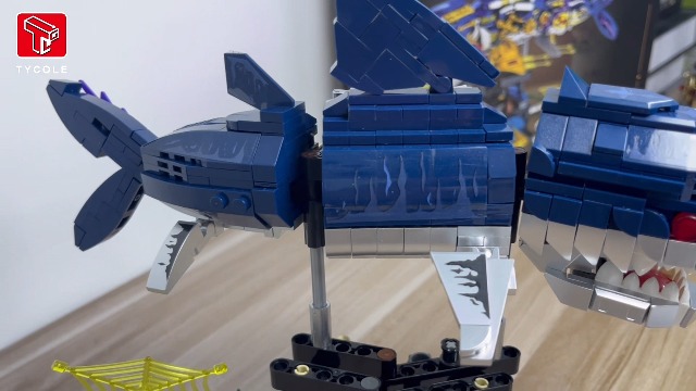 Amazon.com: TYCOLE Mechanical Shark Building Set with Rotatable