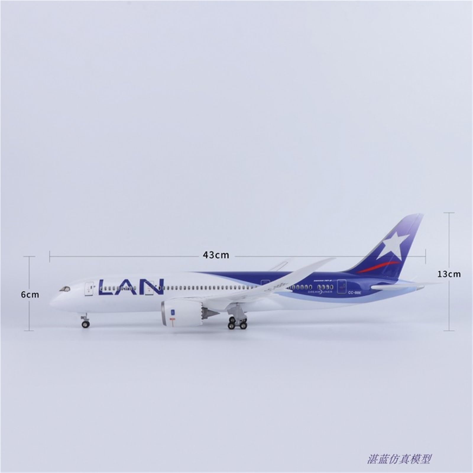 Réplica de Modelos de Aviones 1/130 Simulación Modelo de avión Civil 43 cm Aerolíneas chilenas para Boeing 787 Modelo a Escala Réplicas de Aviones Modelo de avión en Miniatura (SIN luz)