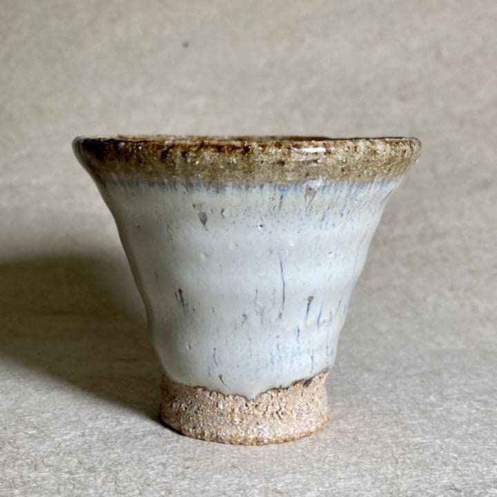 掻き銘あり 斑唐津皮鯨ぐい呑 十四代中里太郎右衛門 作