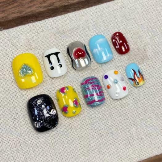 ジードラゴンネイル　おまとめ買い GDネイル gdragonとお揃いのネイル💅 ライブ楽しんで来て