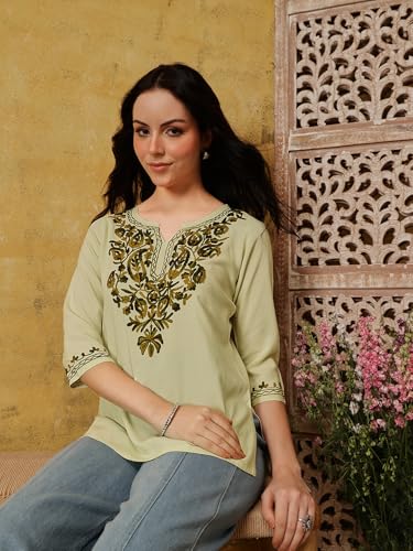Image of QAZMI Women's Kashmiri Aari Work Kurti