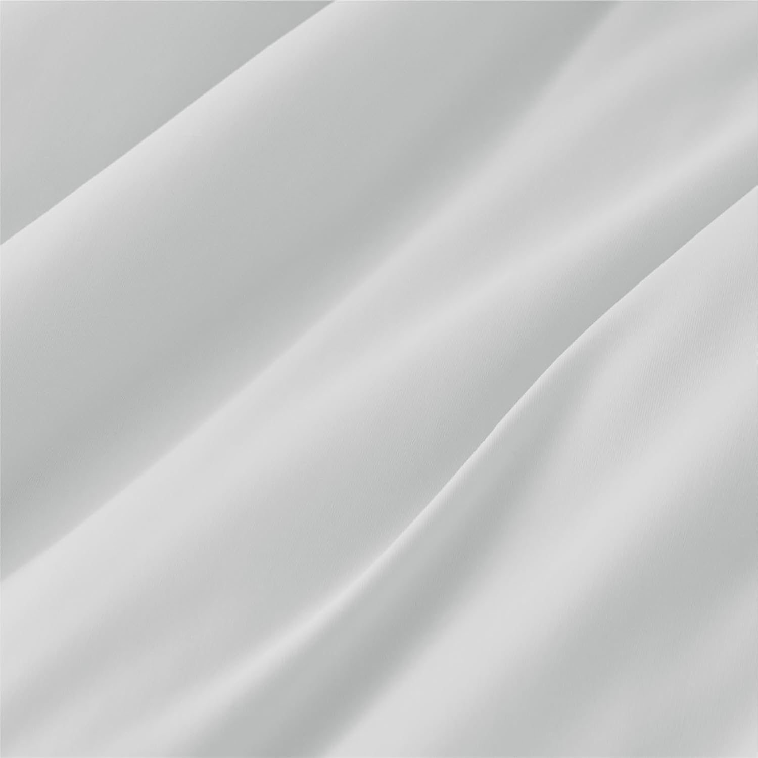 Bedsure Cooling Comforter King Size, Cooling Blankets for Hot Sleepers, Q-Max>0.42, Breathable Cooling Blanket for Night Sweats, All-Season Lightweight Comforter (104"x90", Grey) 51wp2SPNn+L. AC SL1500