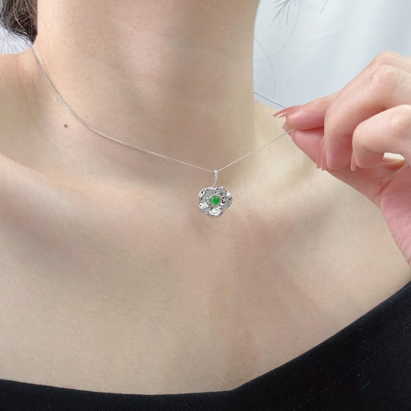 14K Gold Lotus Leaf Necklace, Distinctive Emerald Jade Pendant, Vintage-Style Gift for Her - Image 4
