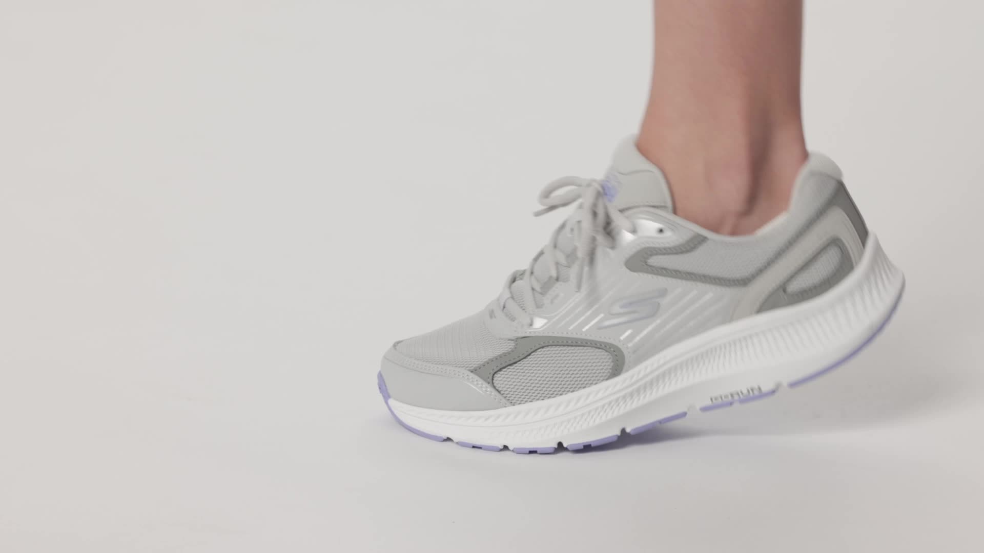 Amazon.com | Skechers Women's Go Run Consistent 2.0 Advantage