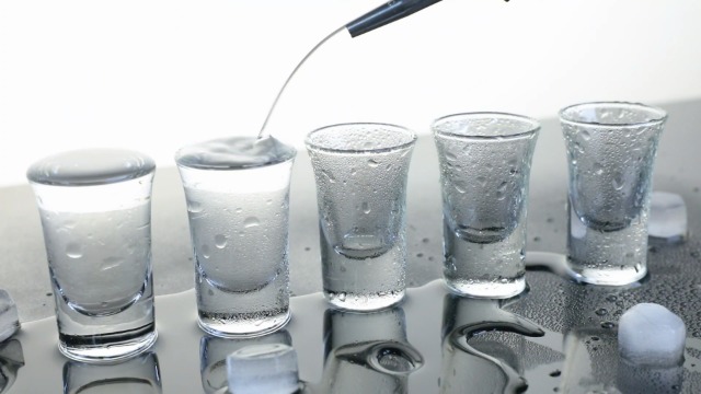 Amazon | ショットグラス36個- 35ml/35cc クリアグラス、ヘビーベース 