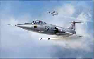 Amazon | キネティック 1/48 台湾空軍 F-104A/TF-104 スター