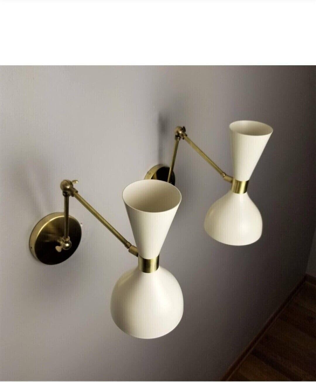 Paire D'appliques Murales Diabolo – Style Mid-Century – Laiton Et Noir – Sparkling Lightings