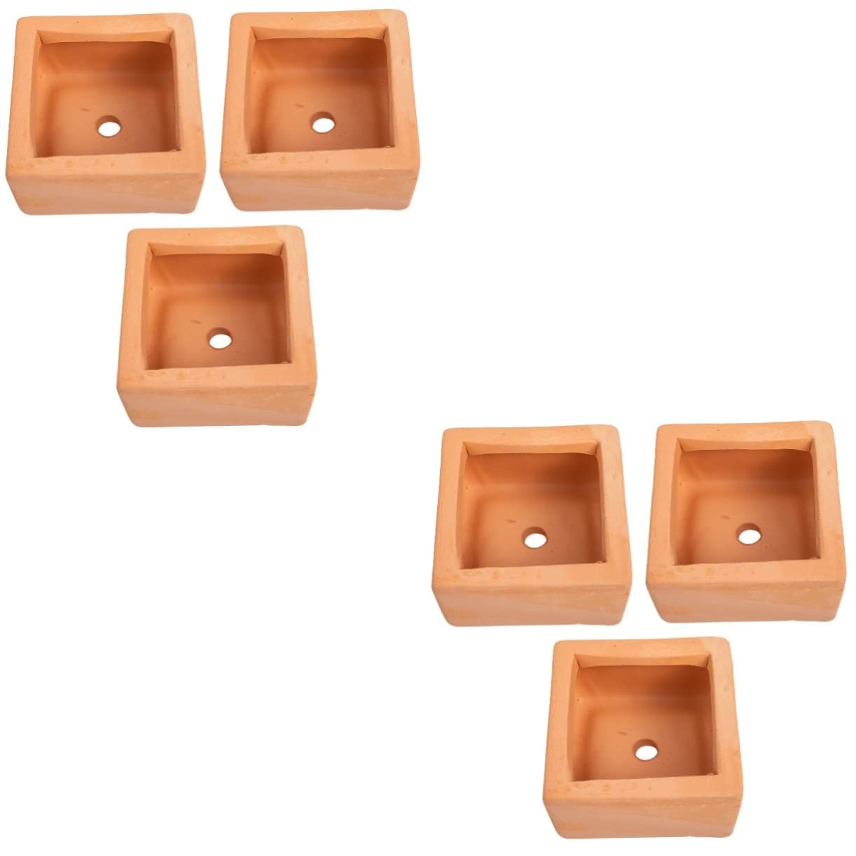 Pots de fleurs carrés en terre cuite parfaits pour embellir votre balcon et maison avec style