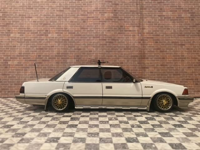 Amazon.co.jp: 1/18 120台限定 クラウン 120型 3.0 ロイヤルサルーンG