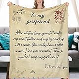♥Un magnifique cadeau pour vos proches : un cadeau parfait pour votre famille, vos amis, les permettant de s'envelopper dans des souvenirs heureux. Les couvertures en peluche abordables peuvent être un cadeau attentionné pour vos amis et votre famille pendant la saison des fêtes. Enveloppez-vous ou quelqu'un de spécial dans une polaire confortable personnalisée et vous garde au chaud tout au long de la saison.