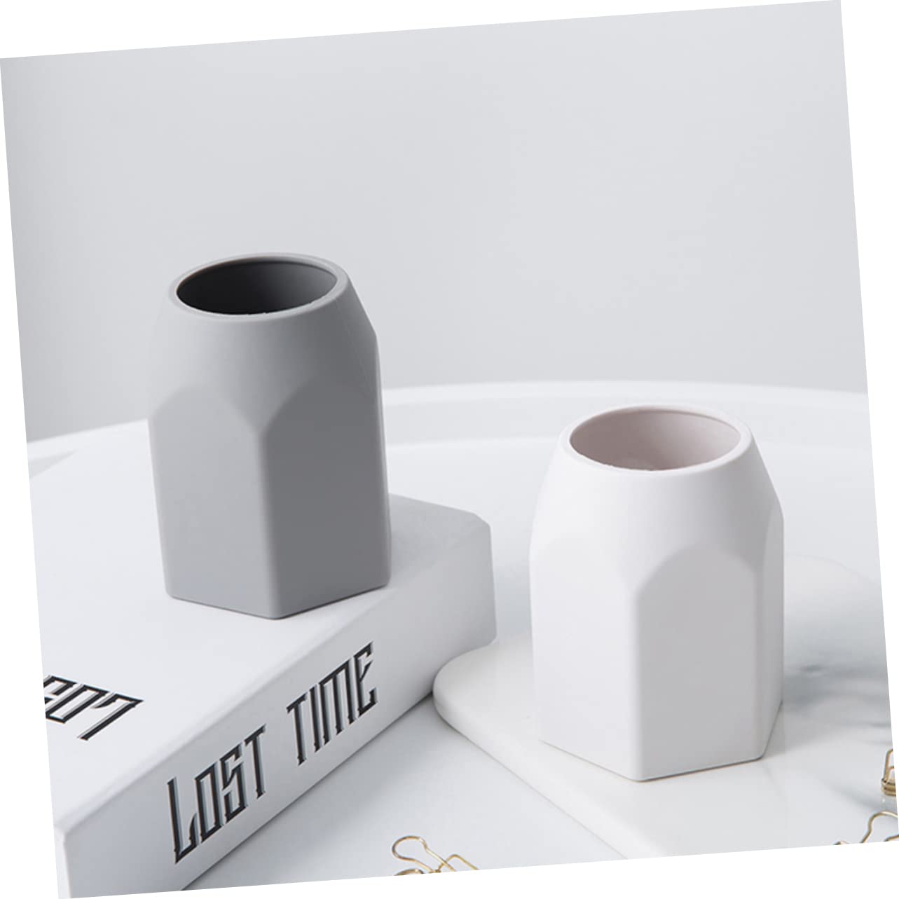 NUOBESTY 3 Set Supporto Per Penna Porta Pennelli Trucco in Silicone Portapenne Geometrico Tubo Di Cancelleria Organizer Per Matite Da Scrivania Grey Gel Di Silice 2 Pezzi * 3