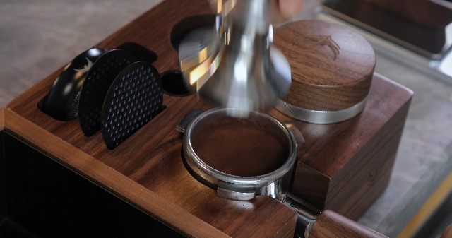 Amazon.com: KNODOS 54mm Espresso Distribution Tool Walnut Coffee