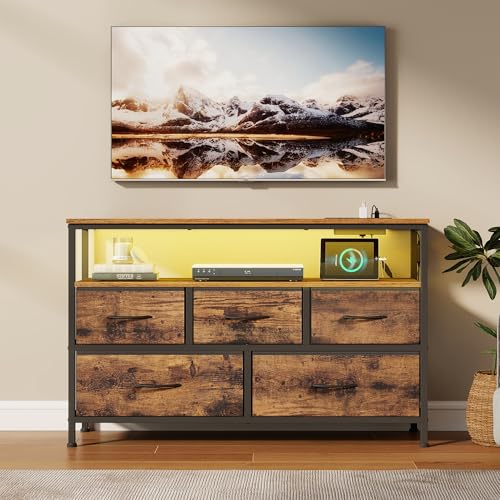 SONGMICS BELLAH Collection - Commode Chambre, Meuble de Rangement, Éclairage LED Réglable, Multiprise, 1 Étagère, 5 Tiroirs, Style Industriel, Marron...