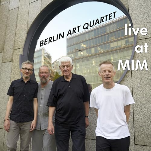 La mejor selección de Mimos al mejor precio. 10 Live at Mim