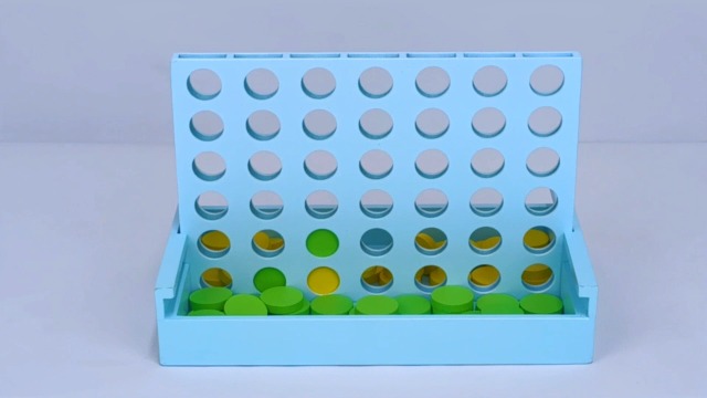 Gioco 4 In Linea In Legno - Gioco Da Tavolo Per Bambini 4-8 Anni - Strategia E Logica - Dimensioni 23,5x15x4 Cm