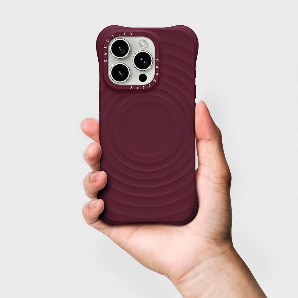 CASETiFY Ripple - Funda de silicona para iPhone 16 Pro [Compatible con Magsafe / Protección contra caídas de grado militar 2X de 6.6 pies] Tacto suave, agarre seguro - Mora