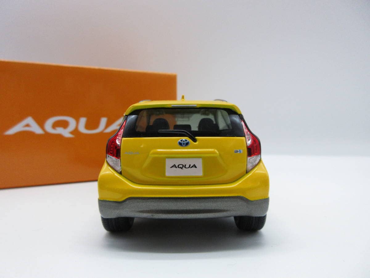 Amazon | 1/30 ミニカー アクア Xアーバン AQUA 中期 X-URBAN
