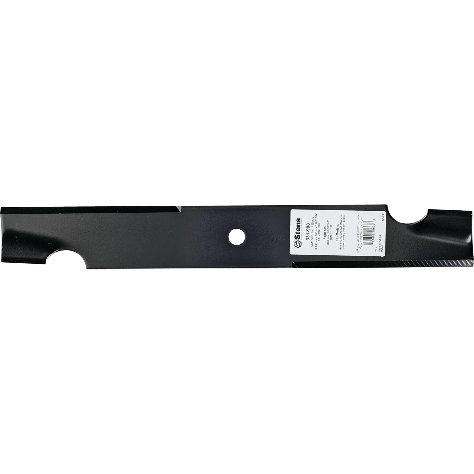 Fin de l'herbe mal coupée avec la lame crantée Hi-Lift Stens 330-988 de 45,7 cm
