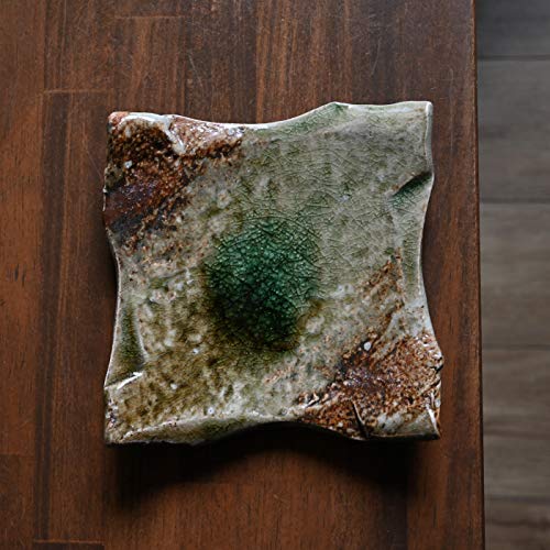 Amazon.co.jp: 伊賀灰釉銘々角皿（MA-277） 作家「新学